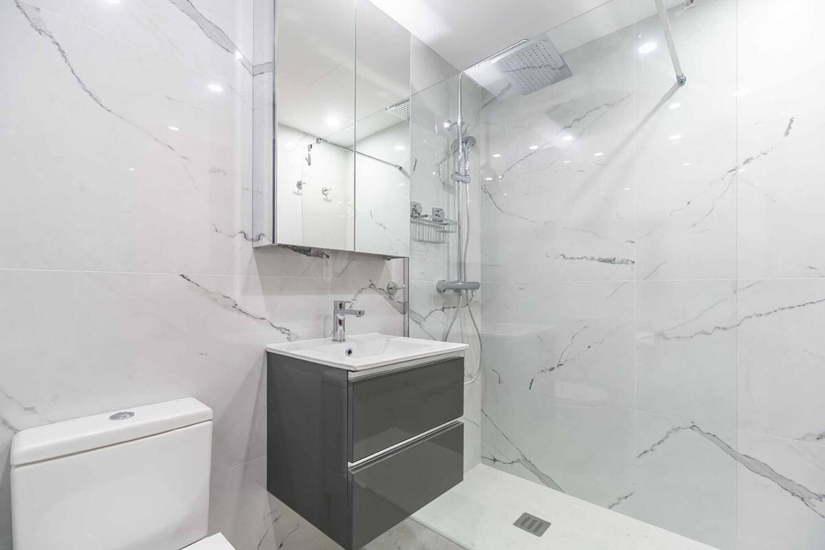 123- Ideal With Views, Pool, Sauna And Gym * Benalmádena
